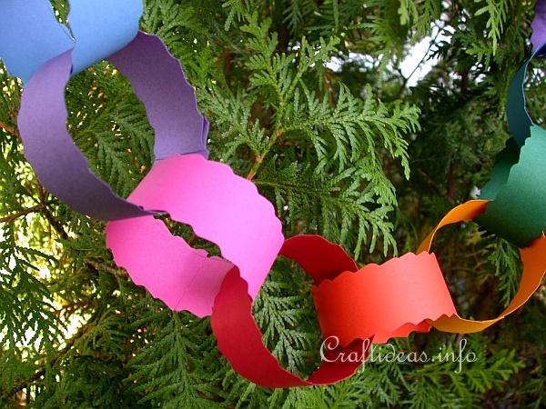 how to make paper garland for christmas tree