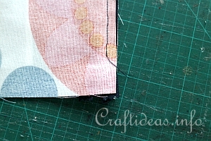 Illustrated Craft Tutorial - Cosmetic or All-Purpose Lined Zipper Pouches