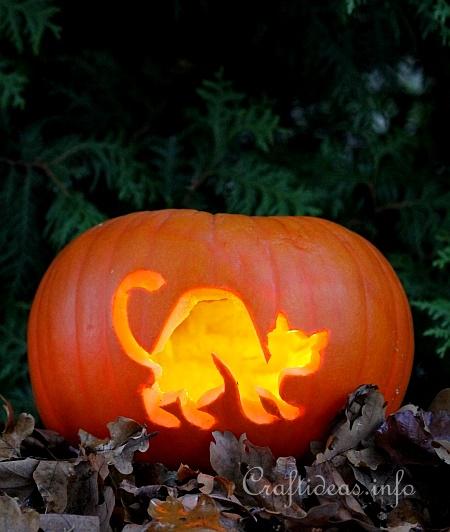Halloween Craft - Pumpkin Carving - Cat Jack o’ Lantern