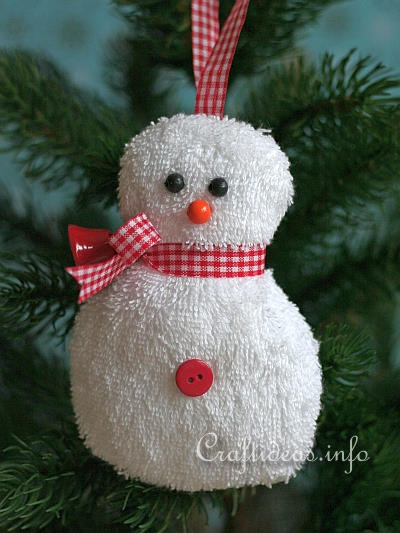 Free Fabric Christmas Craft Project - Washcloth Snowman